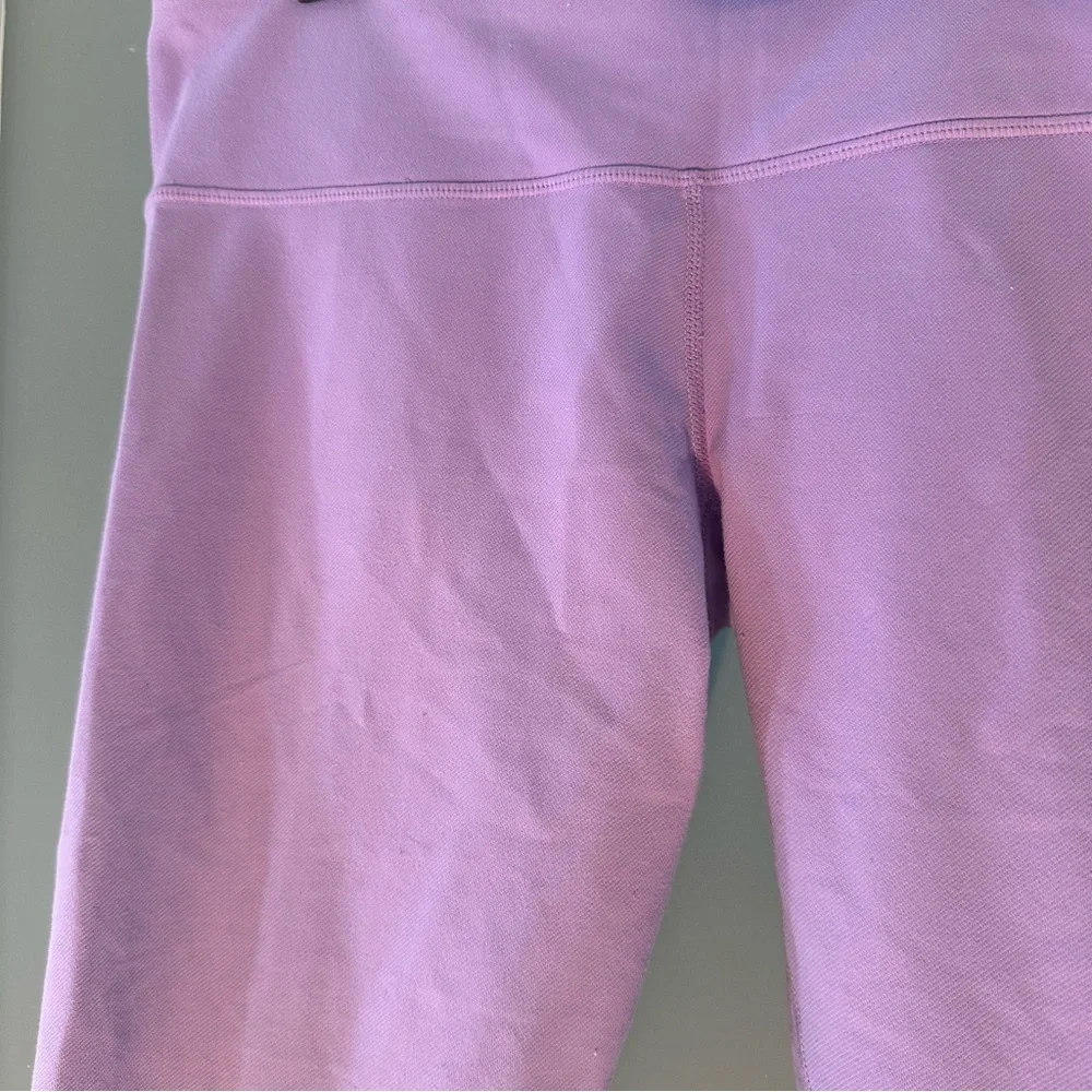 lululemon athletica Lavender capri leggings
